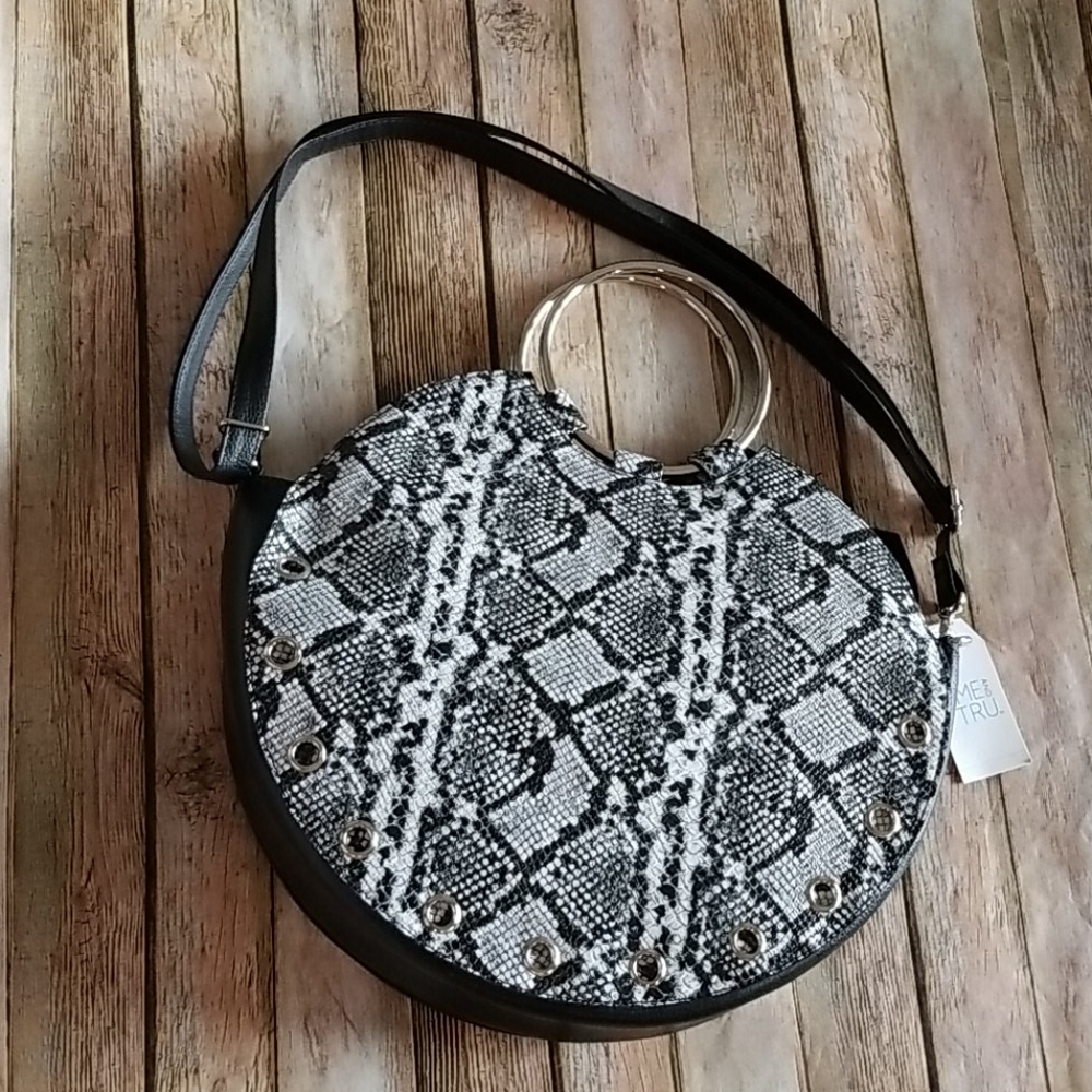 NWT ALLIGATOR PRINT PURSE